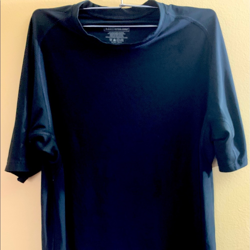 Men’s 5.11 tactical series fitted shirt. 2XL